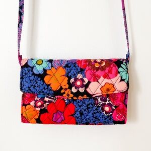 NWOT Colourful Quilted Vera Bradley Convertible Clutch/Crossbody Bag/Wallet